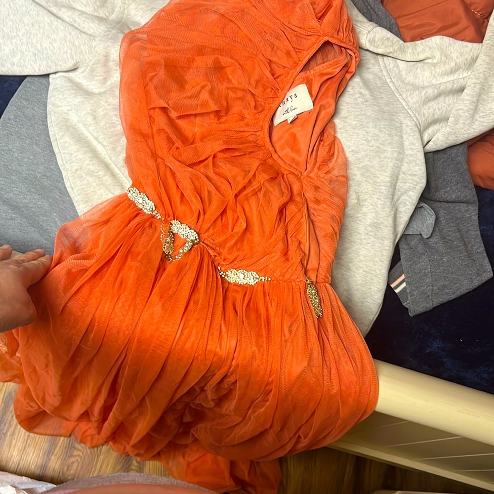 Anaya prom dress size four peach beautiful conditionn